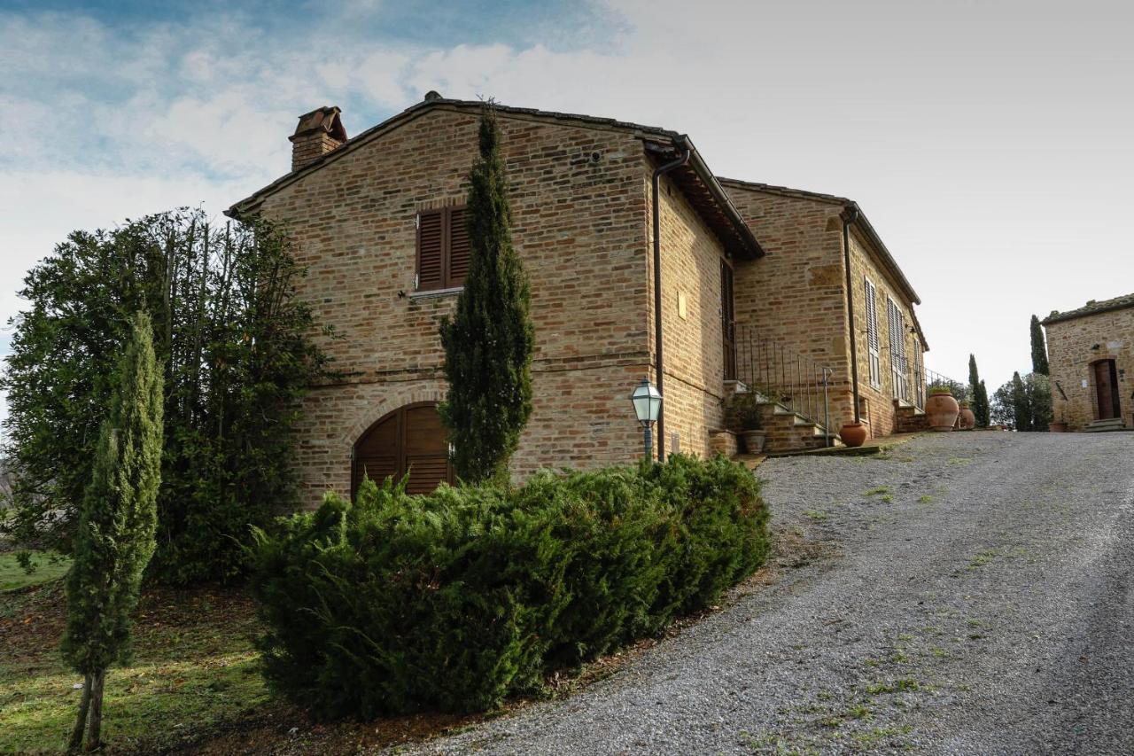 Agriturismo Bombina Villa Montisi ภายนอก รูปภาพ