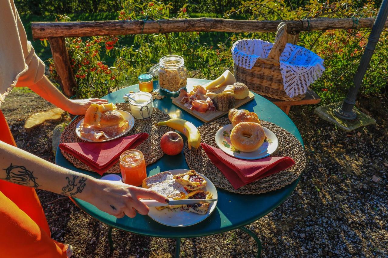 Agriturismo Bombina Montisi ภายนอก รูปภาพ
