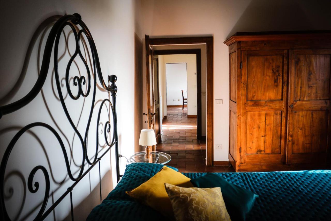 Agriturismo Bombina Villa Montisi ภายนอก รูปภาพ