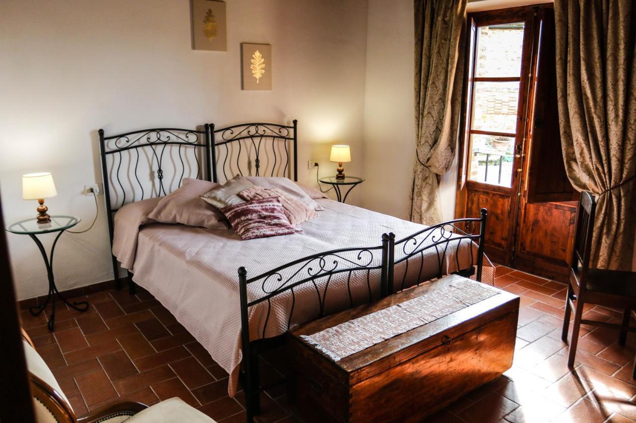 Agriturismo Bombina Montisi ภายนอก รูปภาพ