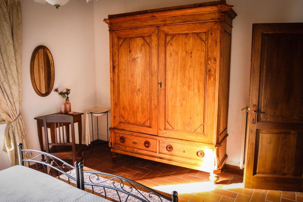 Agriturismo Bombina Montisi ภายนอก รูปภาพ