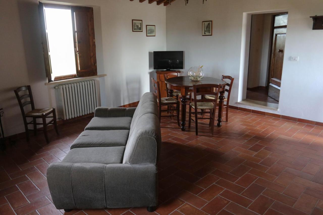 Agriturismo Bombina Villa Montisi ภายนอก รูปภาพ