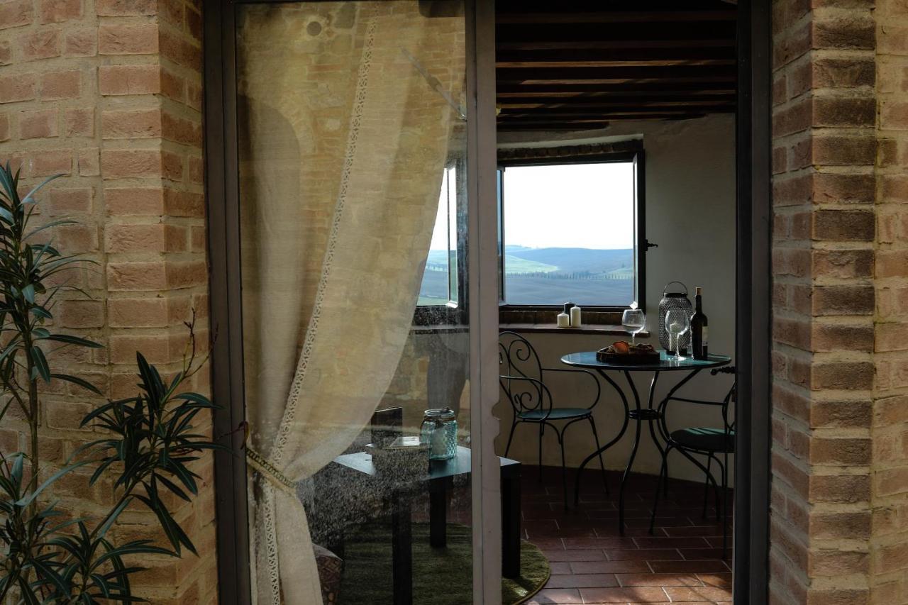 Agriturismo Bombina Villa Montisi ภายนอก รูปภาพ