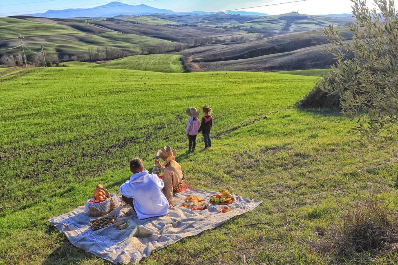 Agriturismo Bombina Montisi ภายนอก รูปภาพ