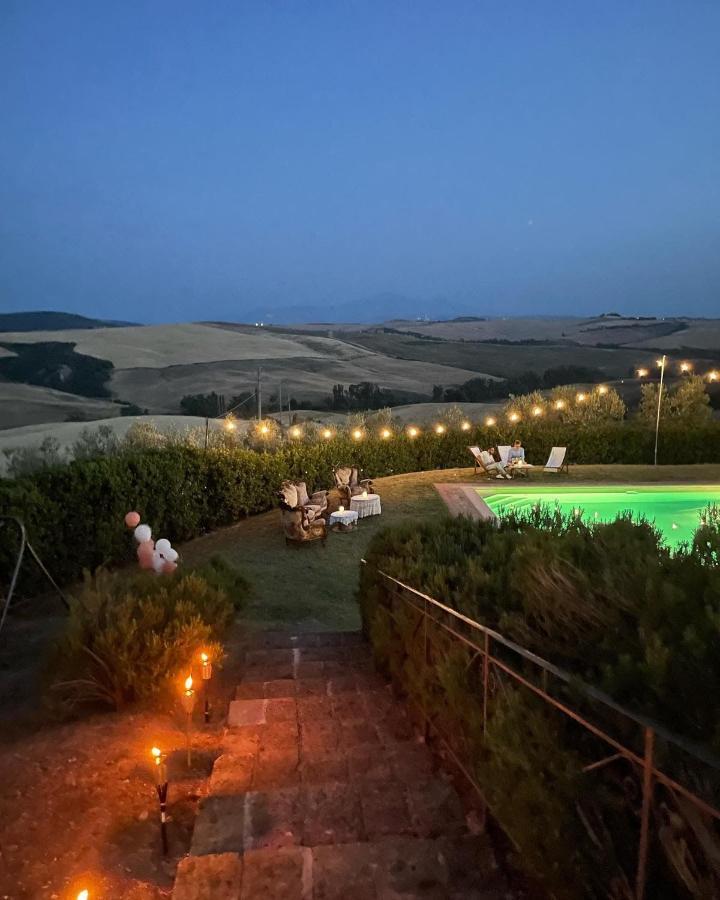 Agriturismo Bombina Villa Montisi ภายนอก รูปภาพ