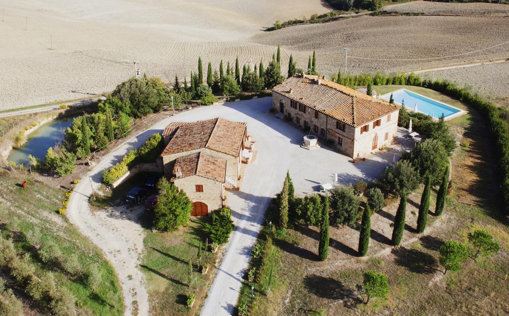 Agriturismo Bombina Villa Montisi ภายนอก รูปภาพ