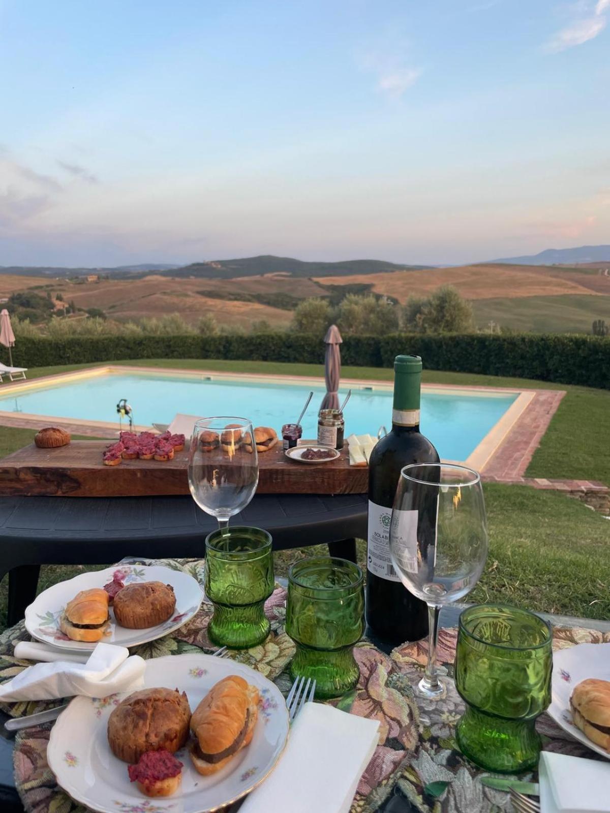 Agriturismo Bombina Montisi ภายนอก รูปภาพ