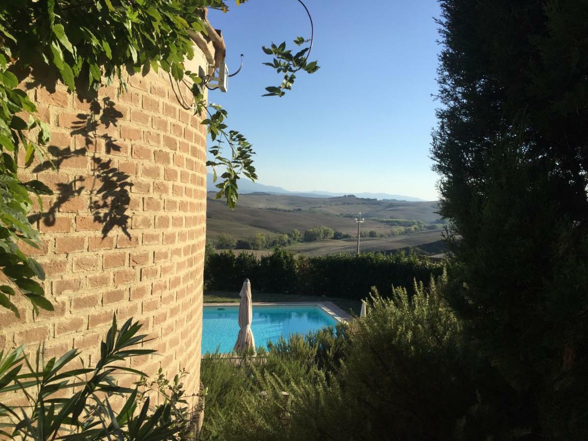 Agriturismo Bombina Villa Montisi ภายนอก รูปภาพ